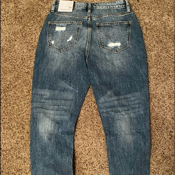 ✨NWOT✨ Kancan Kassidy High Rise Distressed Jeans - Picture 6 of 8